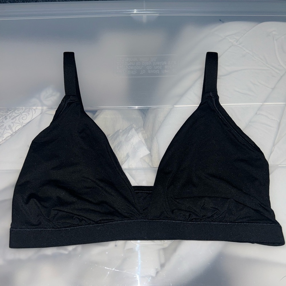 VICTORIA’s SECREt triangle bra